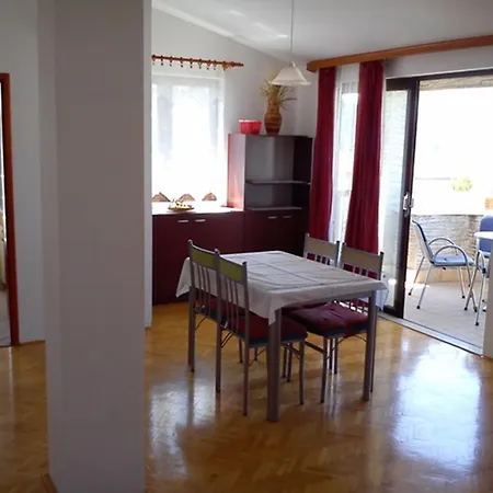Alenka Apartman Primošten